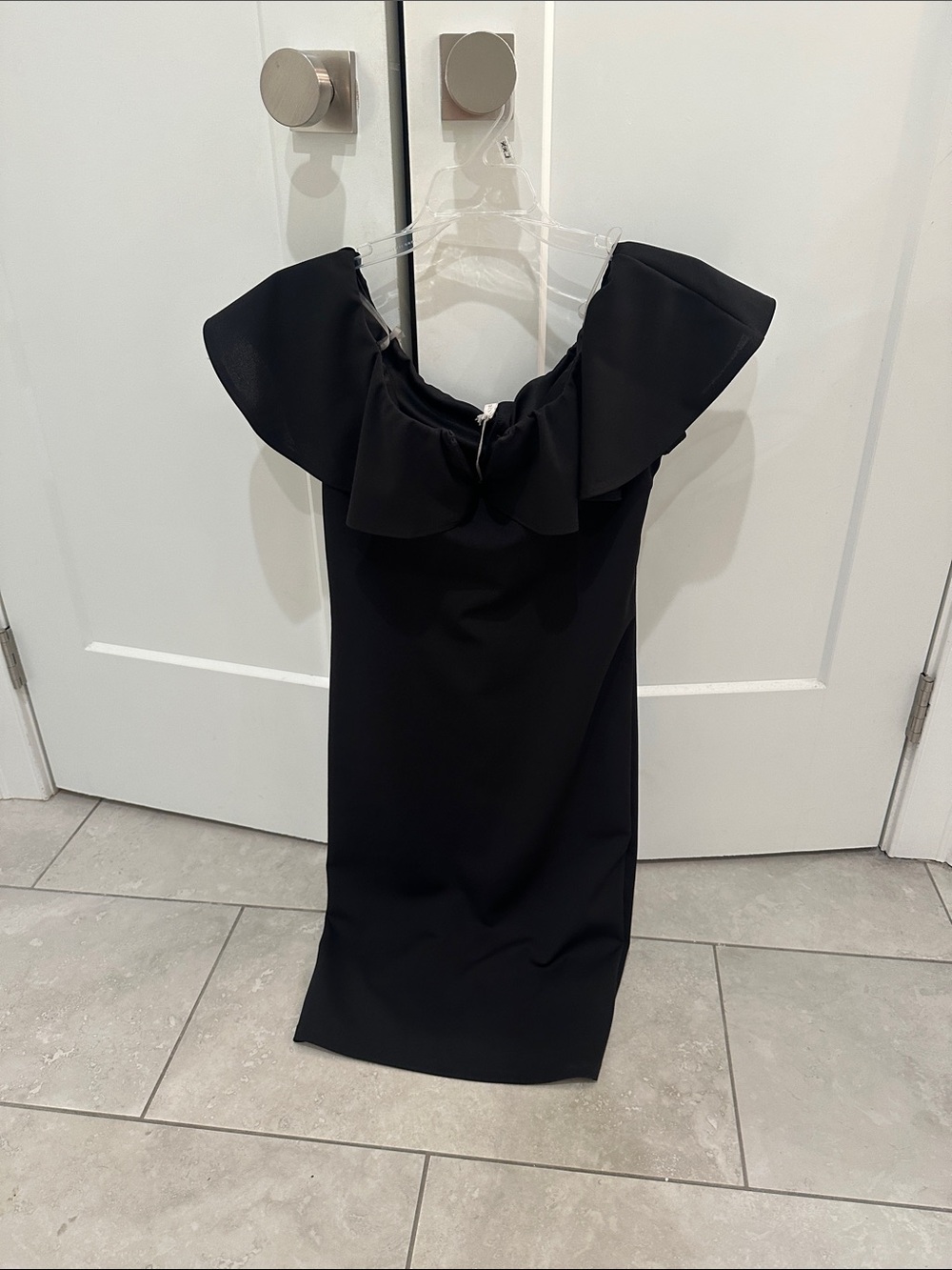 Off-Shoulder Ruffle Black maternity Cocktail Dress